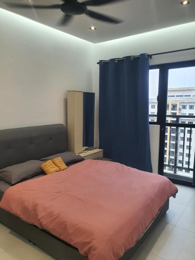 Majestic Maxim 3 Bedrooms Block D Near Mrt Apartment *